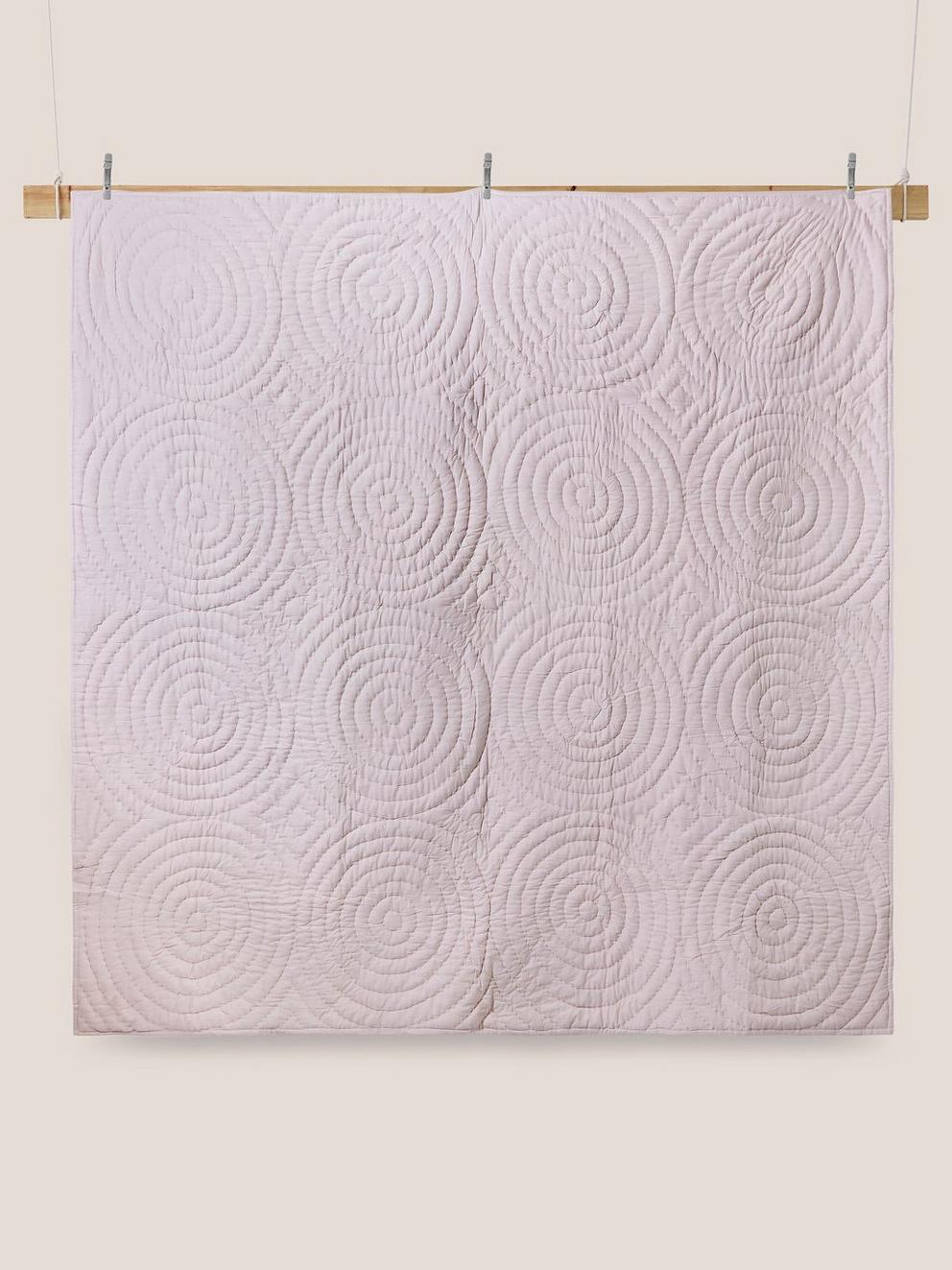 Reversible Quilt in PINK MLT - FLAT FRONT