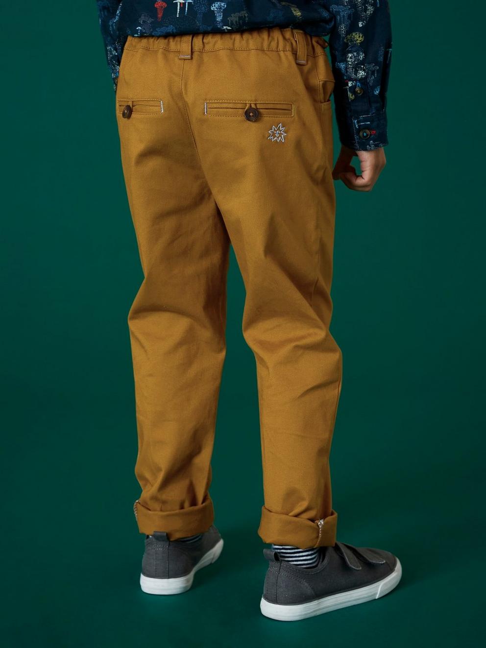 Cole Chino Trouser in DK NAT - MODEL BACK