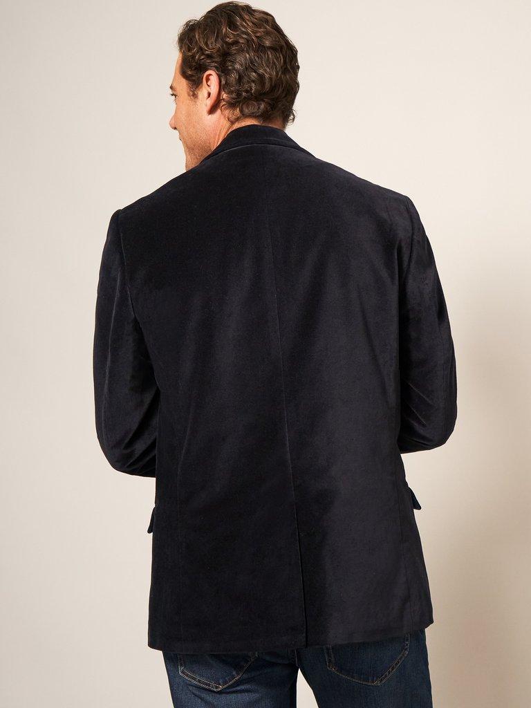 Mens Velvet Blazer in PURE BLK - MODEL BACK