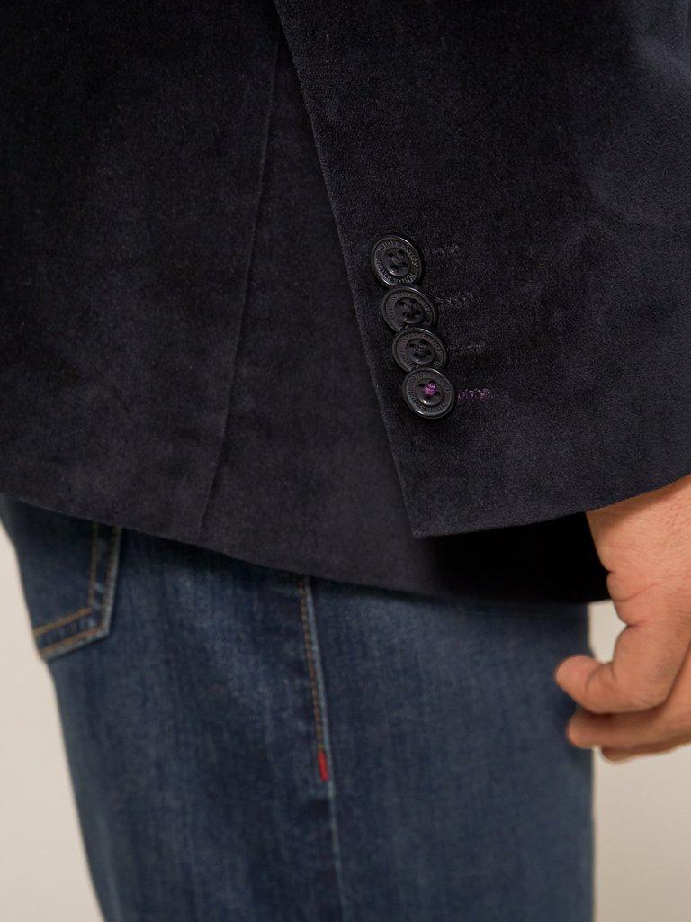 Mens Velvet Blazer in PURE BLK - MODEL DETAIL