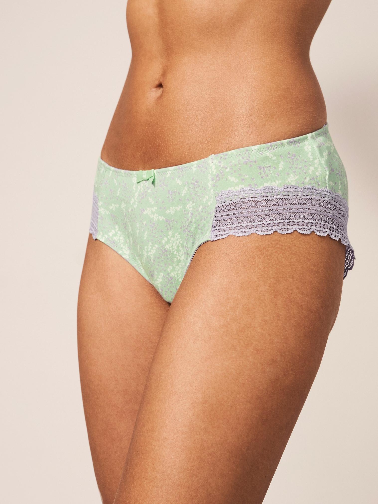 Ditsy Floral Shortie in GREEN PR - LIFESTYLE