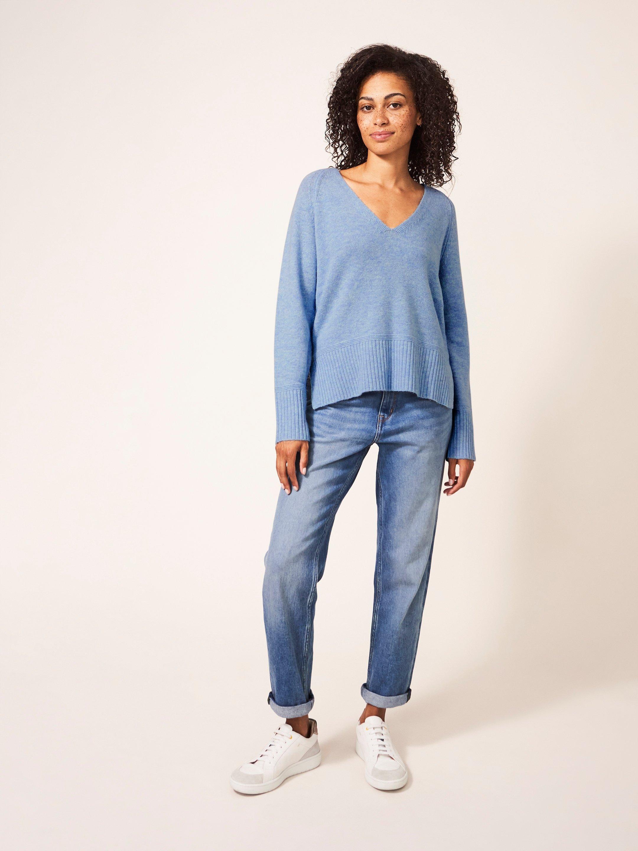 Valley V Neck Jumper in LGT BLUE - MODEL FRONT