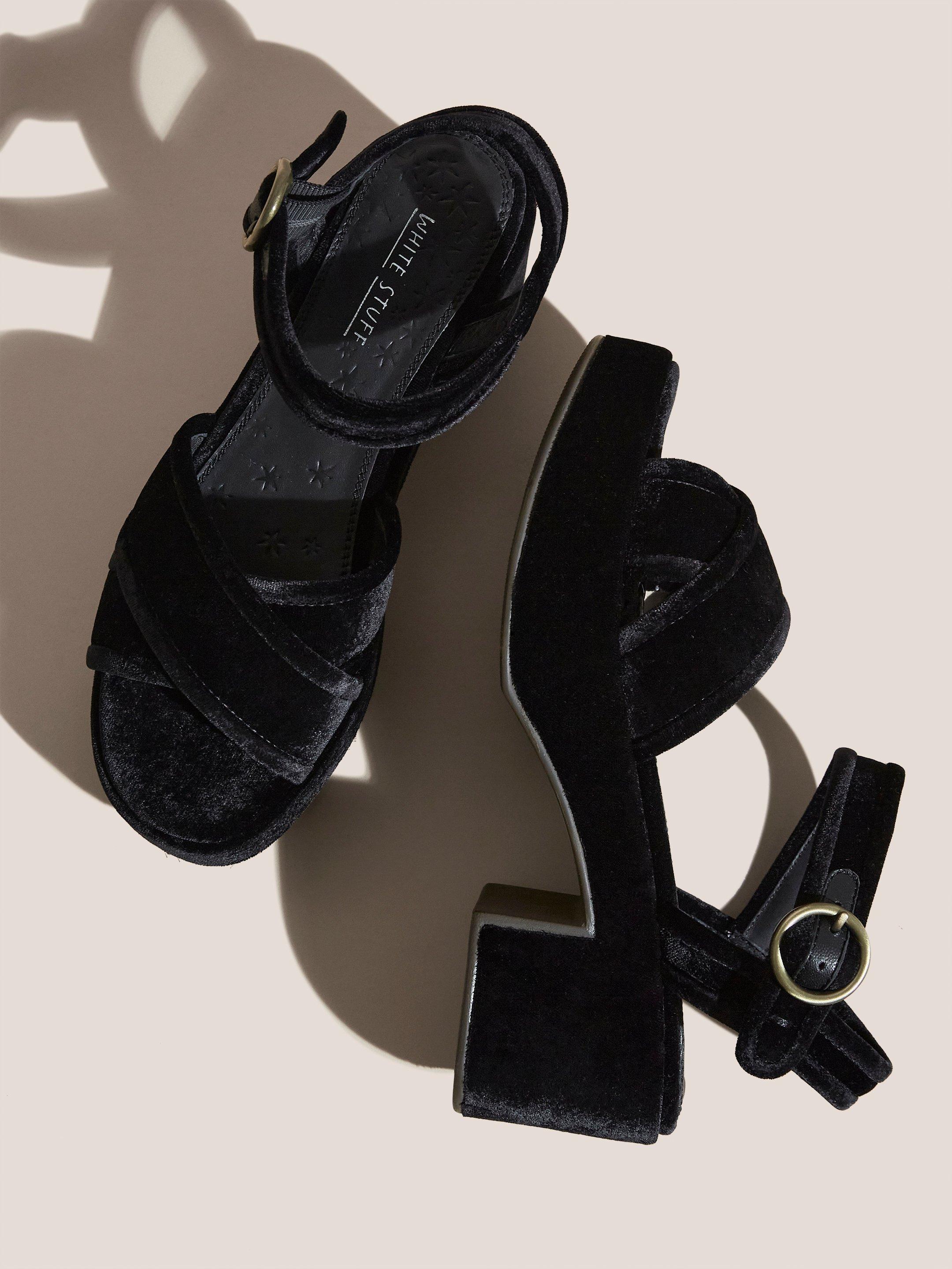 Velvet Platform Sandal in PURE BLK - FLAT DETAIL