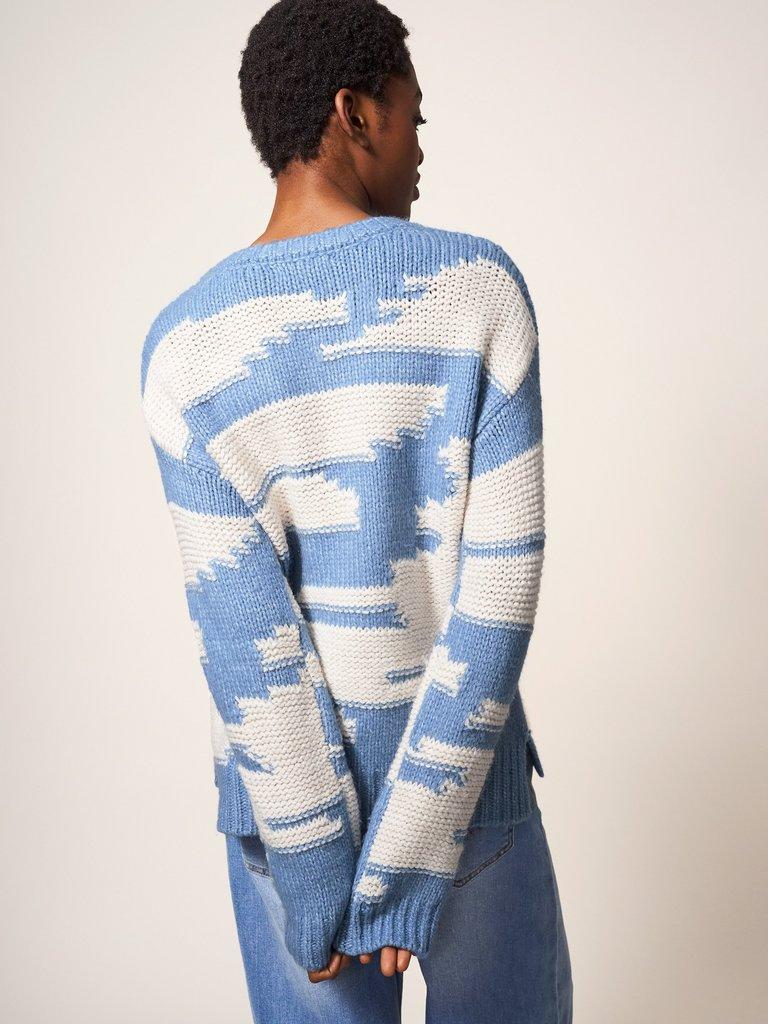 WAVE JUMPER in BLUE MLT - MODEL BACK