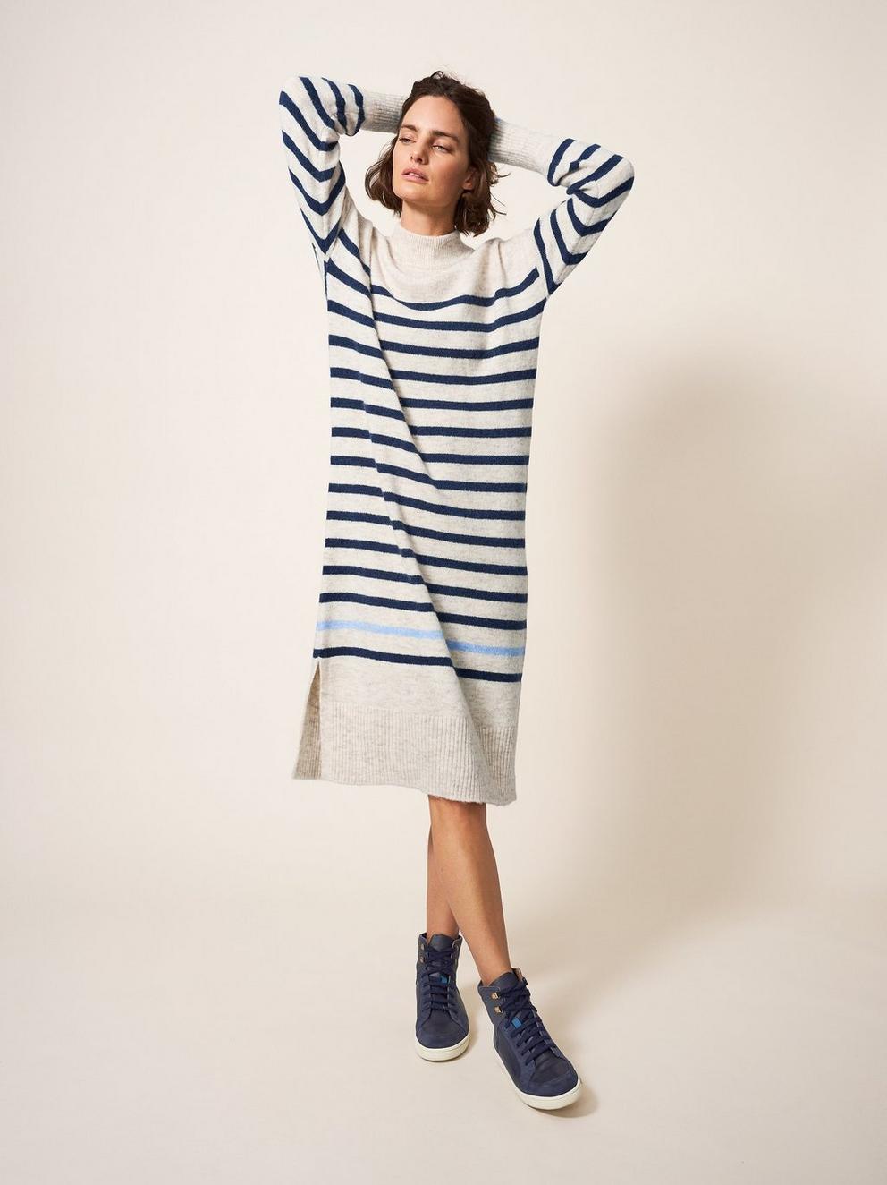 JUMPER DRESS in NAT MLT - MODEL FRONT