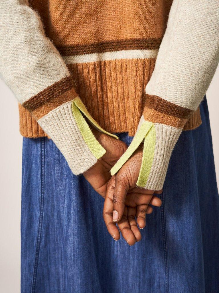 MARINA CARDI in BROWN MLT - MODEL DETAIL