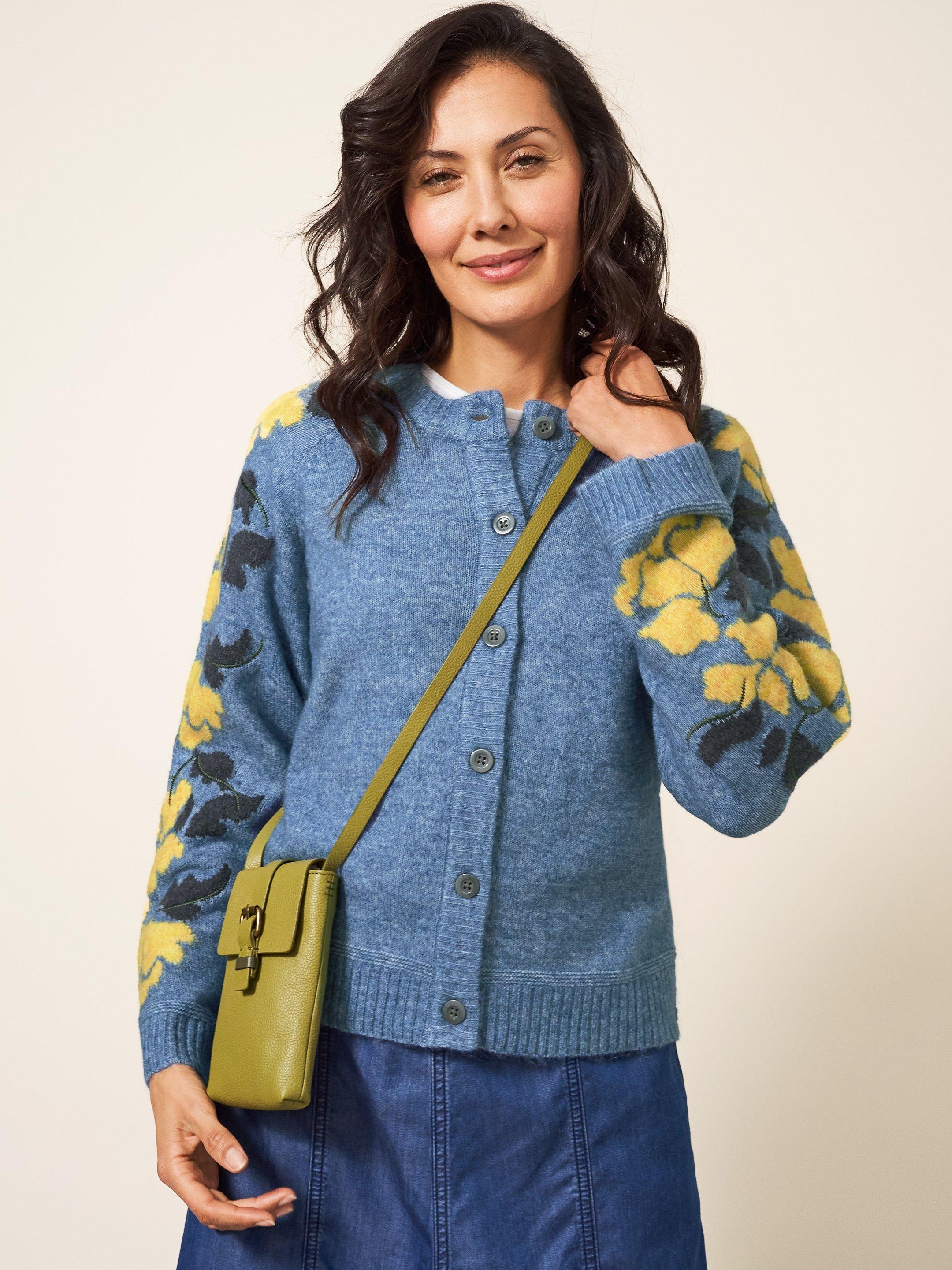 TRAILING FLORAL CARDI in MID TEAL - MODEL DETAIL