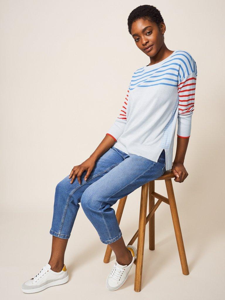 OLIVE JUMPER in GREY MLT - LIFESTYLE