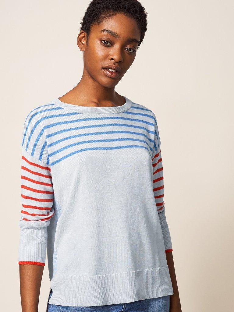 OLIVE JUMPER in GREY MLT - MODEL FRONT