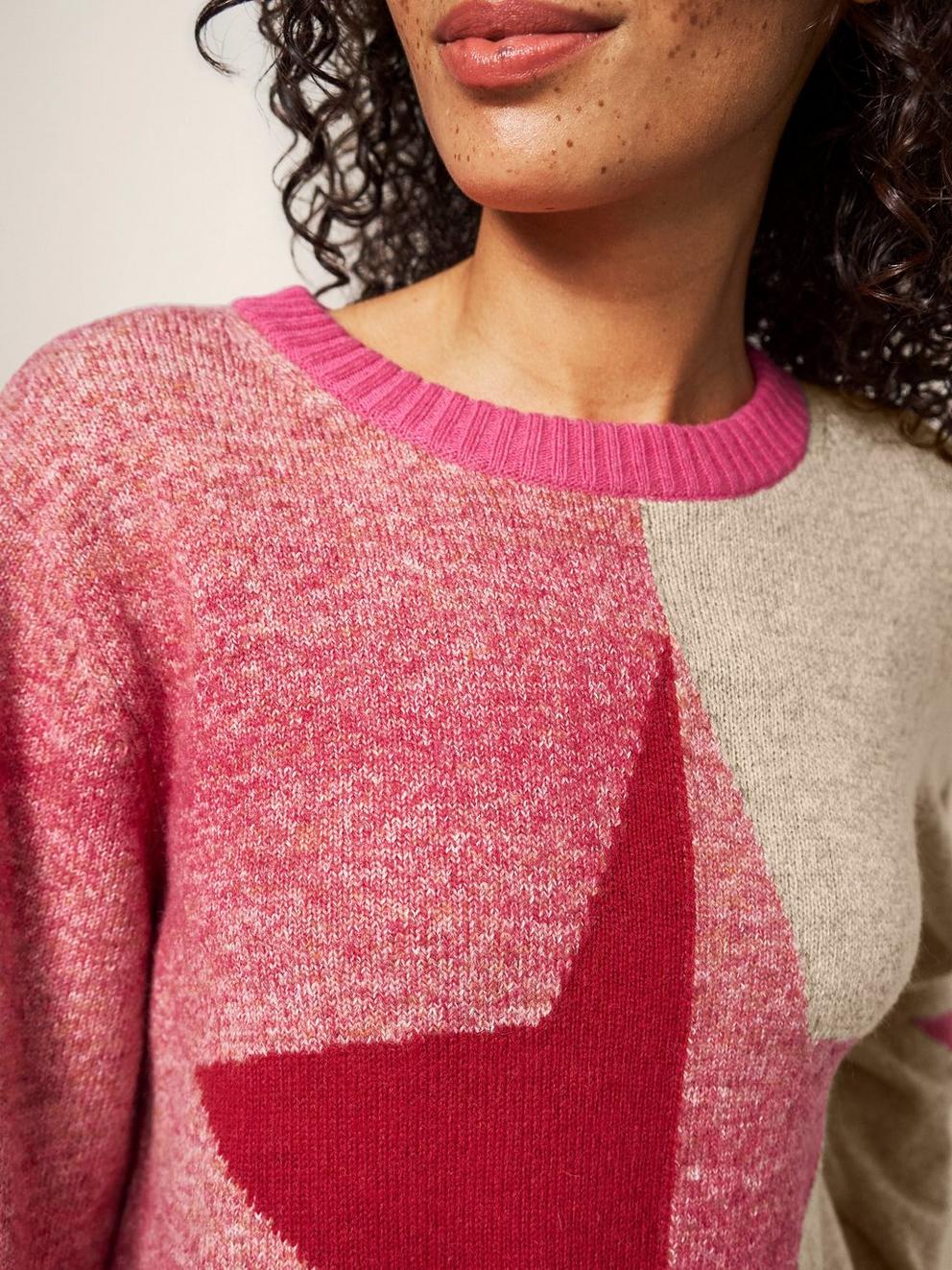 SPLIT STAR JUMPER in PINK MLT - MODEL DETAIL