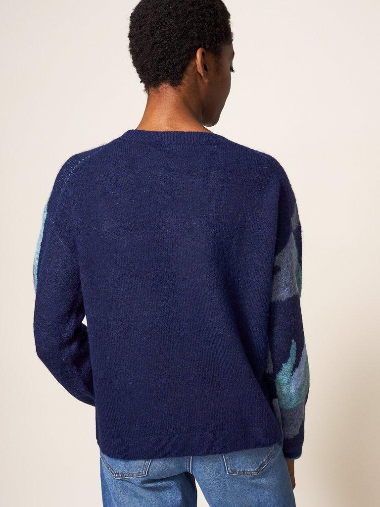 ABSTRACT KOI JUMPER in NAVY MULTI - MODEL BACK