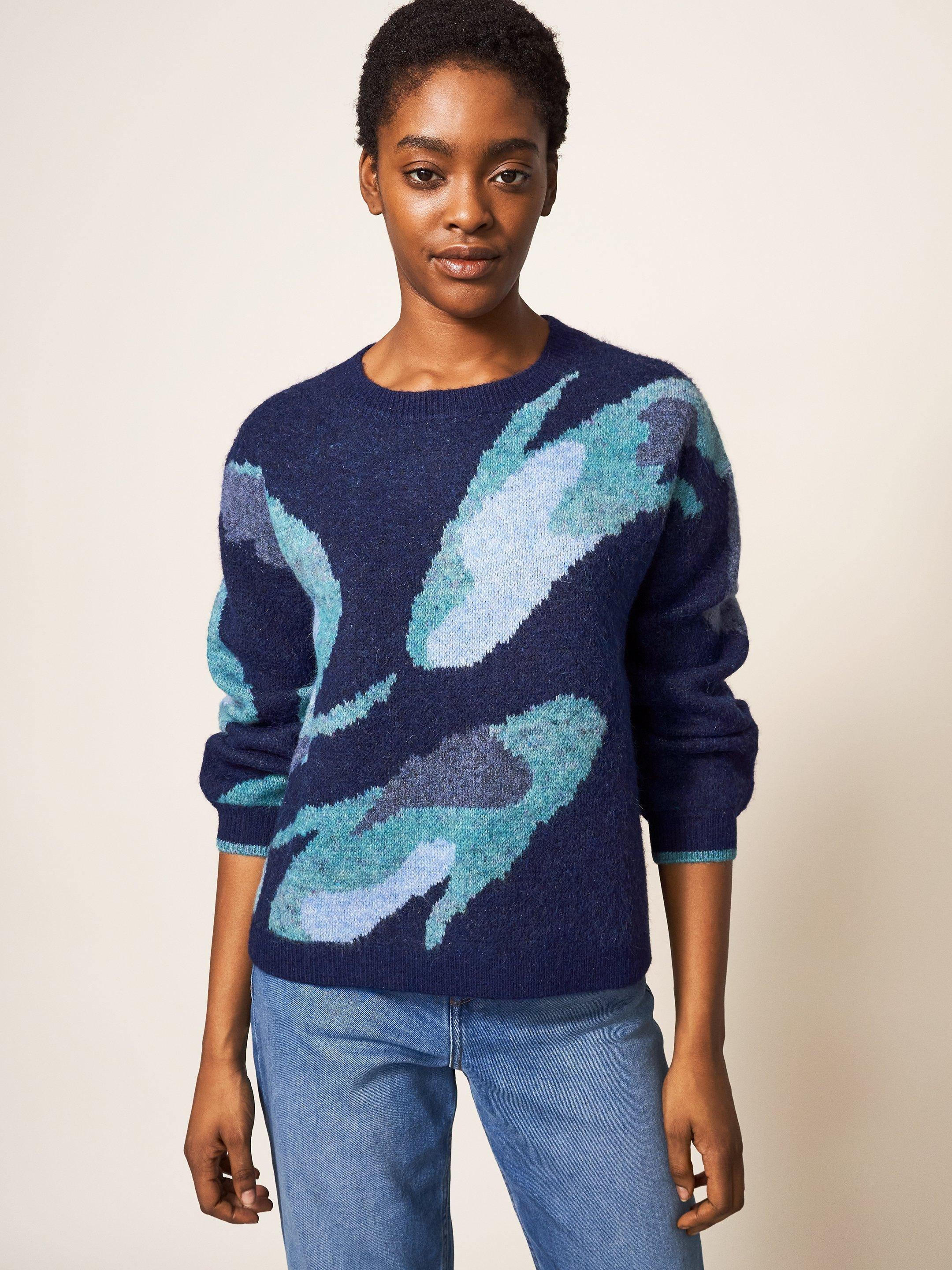 ABSTRACT KOI JUMPER in NAVY MULTI - MODEL DETAIL