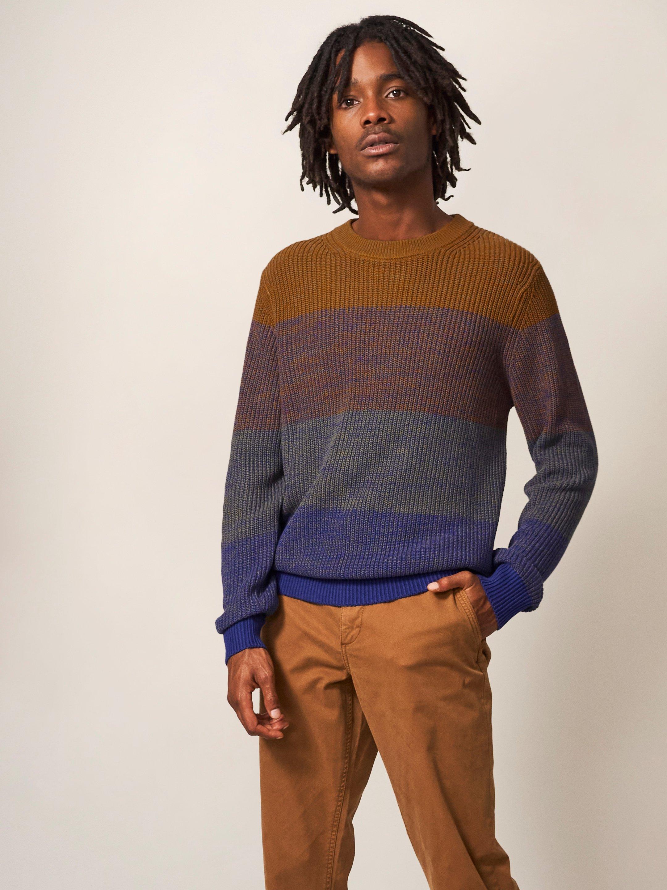 Colourblock Twisted Crew in NAVY MULTI - MODEL DETAIL