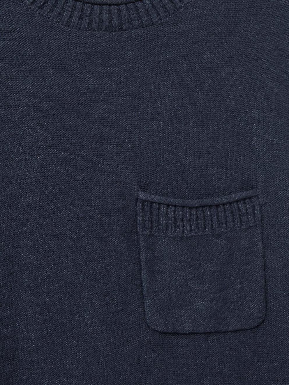 Grainger Pocket Crew in DARK NAVY - FLAT DETAIL
