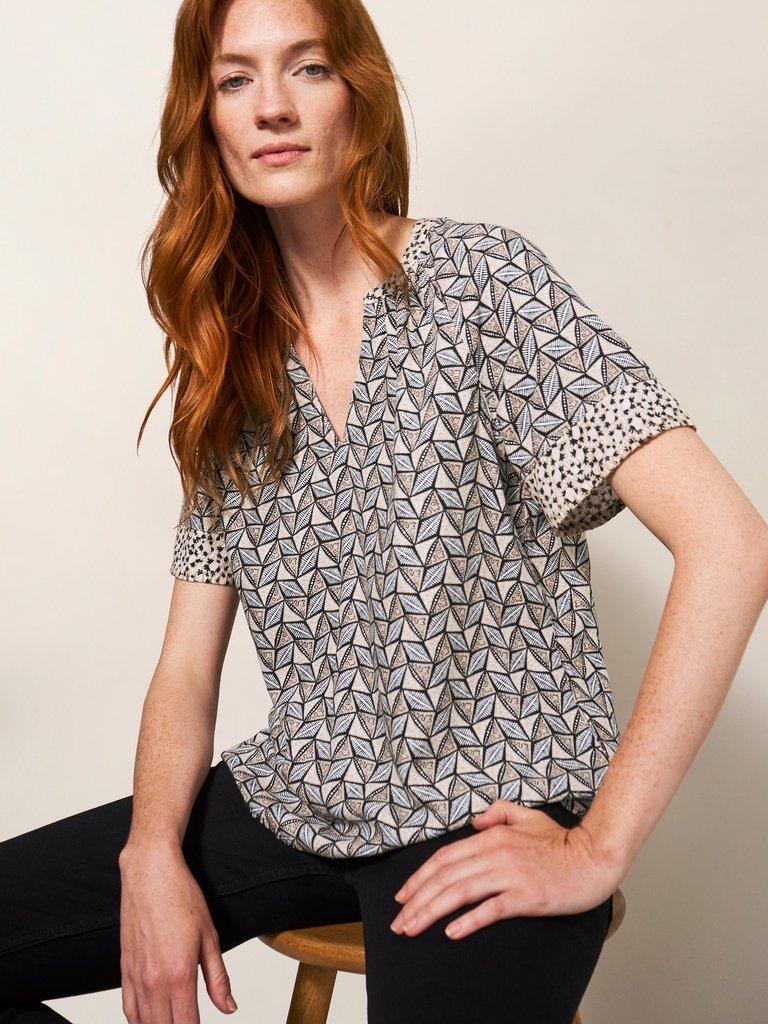 Cora Top in NAT MLT - MODEL FRONT