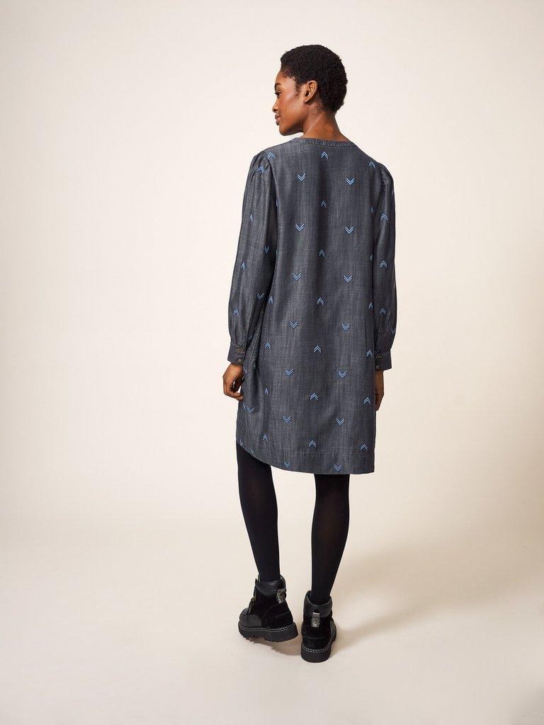 Sofia Emb Shift Dress in GREY MLT - MODEL BACK
