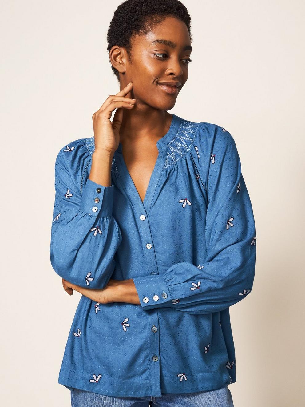 Maude Embroidered Shirt in TEAL MLT - LIFESTYLE