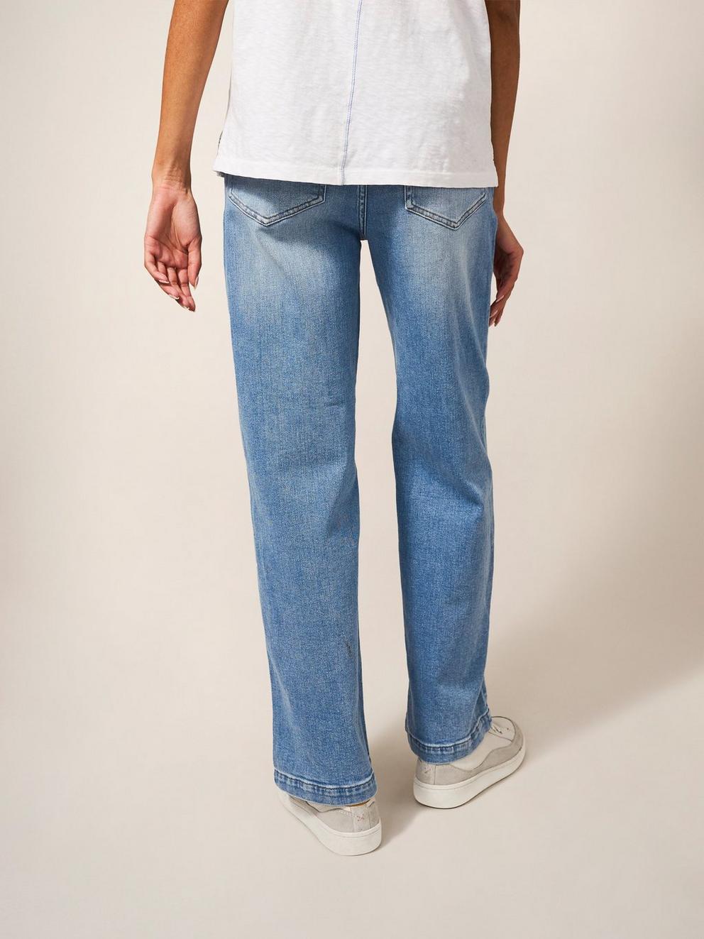 Heidi Wide Leg Jean in LGT DENIM - MODEL BACK
