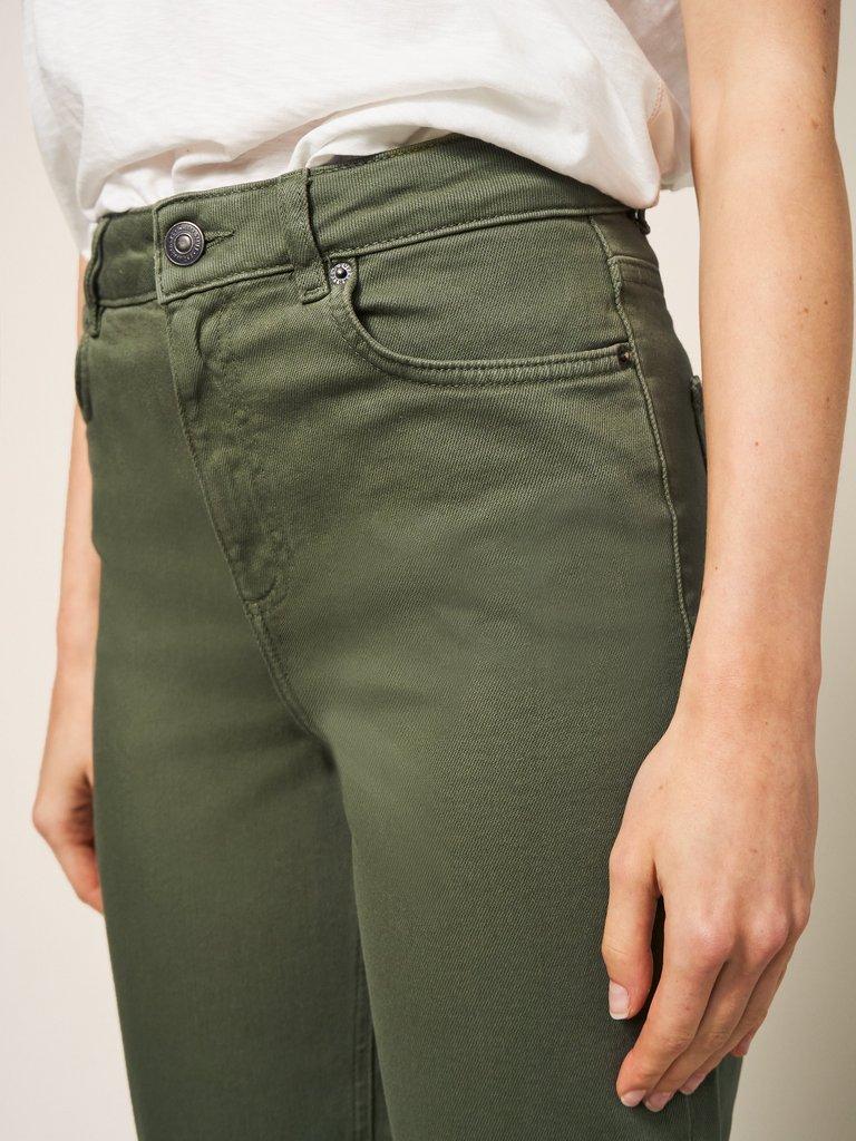 Miley Relaxed Straight Jean in MID GREEN - MODEL DETAIL