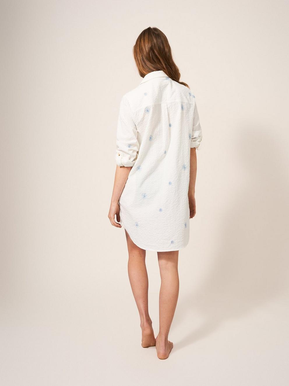 Carrie Emb Longline Shirt in IVORY MLT - MODEL BACK