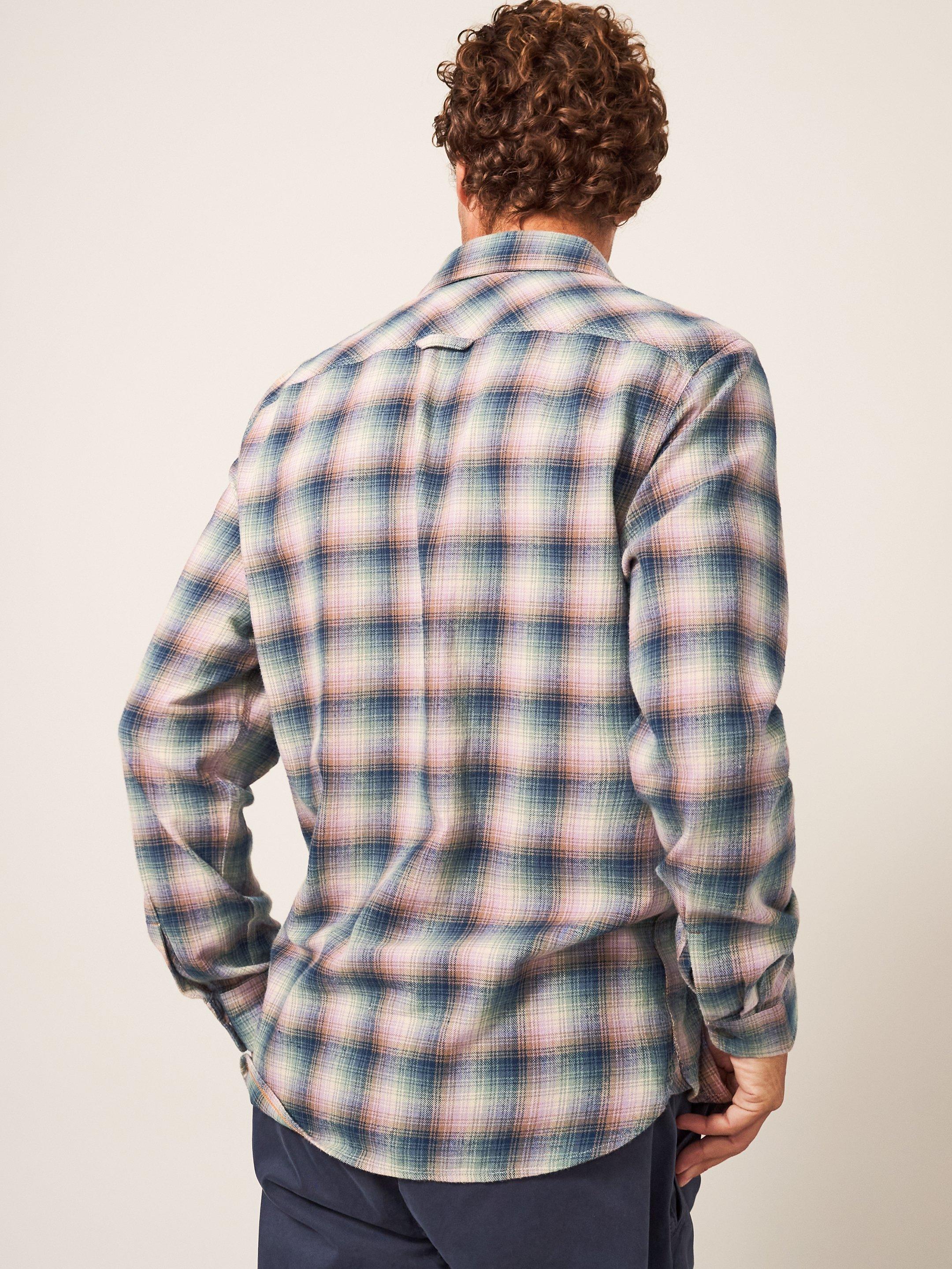 Wallace Check Shirt in DUS PURPLE - MODEL BACK