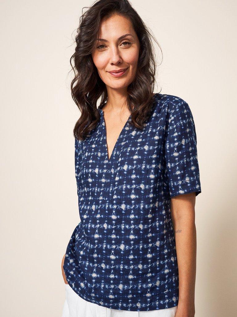 June Linen Top in NAVY MULTI - MODEL FRONT