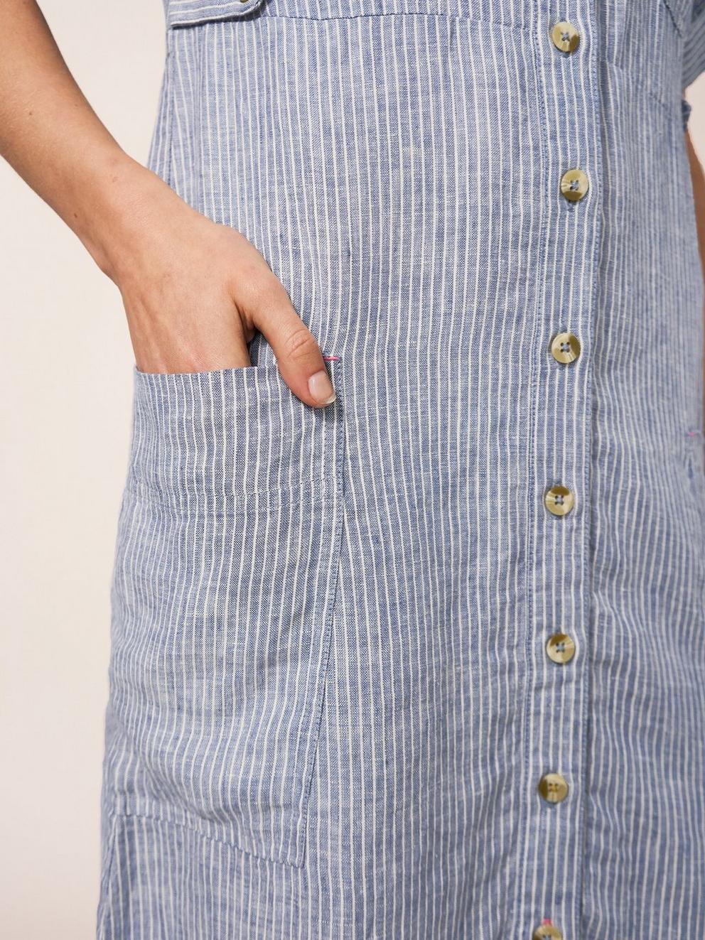 Reno Linen Shirt Dress in BLUE MLT - MODEL DETAIL