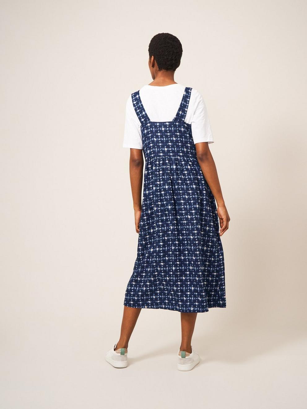 Hazel Linen Dress in NAVY MULTI - MODEL BACK