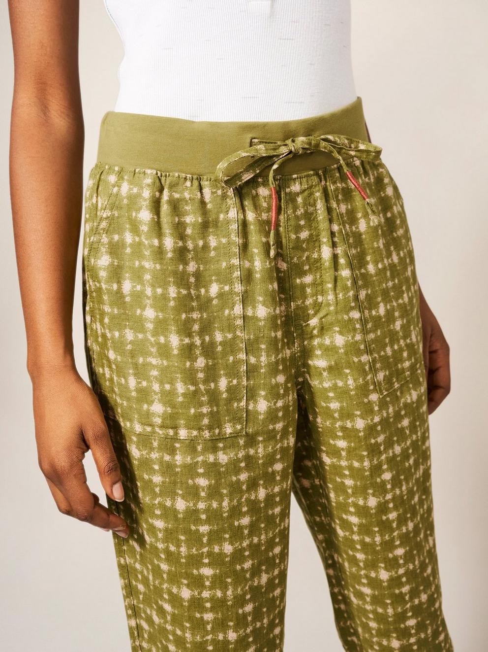Effie Linen Trouser in GREEN PR - MODEL DETAIL