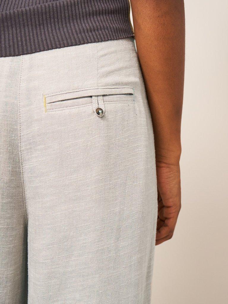 Lucinda Wide Leg Trouser in LGT NAT - MODEL DETAIL