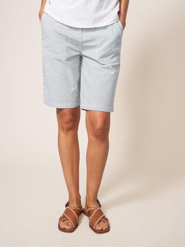Twister Chino Short in IVORY MLT - MODEL FRONT