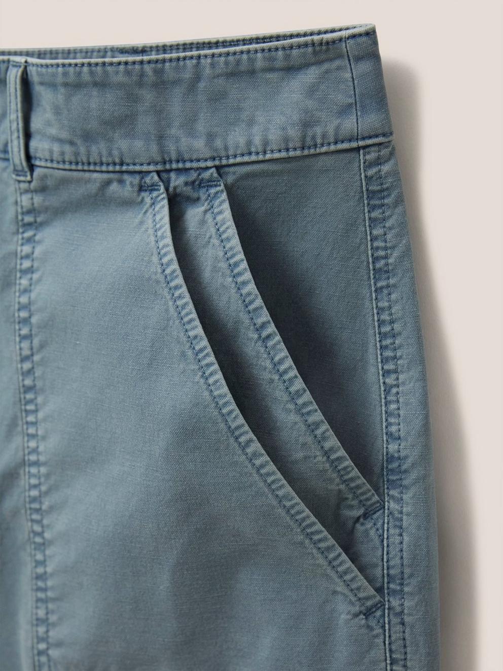 Twister Chino Short in MID TEAL - FLAT DETAIL