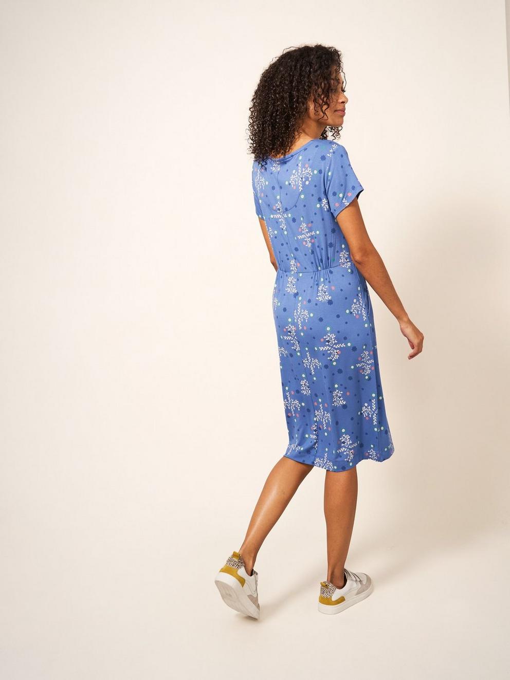 Tallie Jersey V Neck Dress in BLUE MLT - MODEL BACK