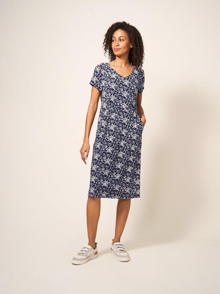 Tallie Jersey Dress in NAVY MULTI - MODEL FRONT