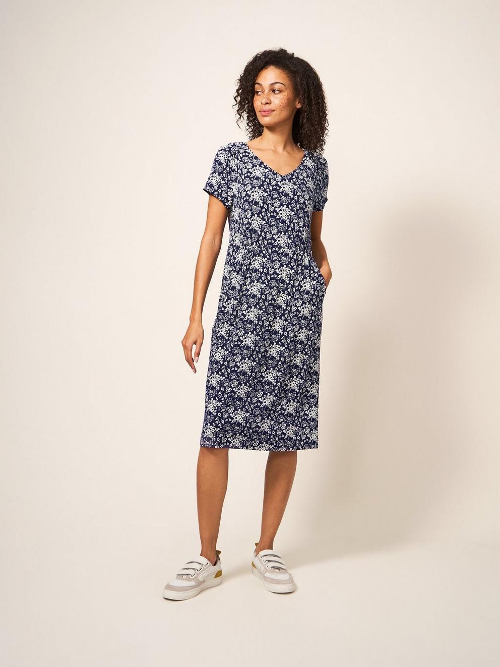 Tallie Jersey V Neck Dress in NAVY MULTI - MODEL FRONT