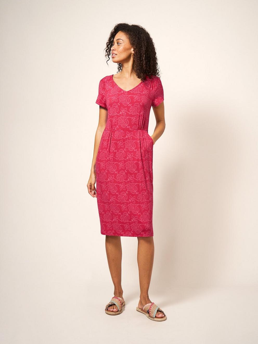 Tallie Jersey V Neck Dress in RED MLT - MODEL FRONT