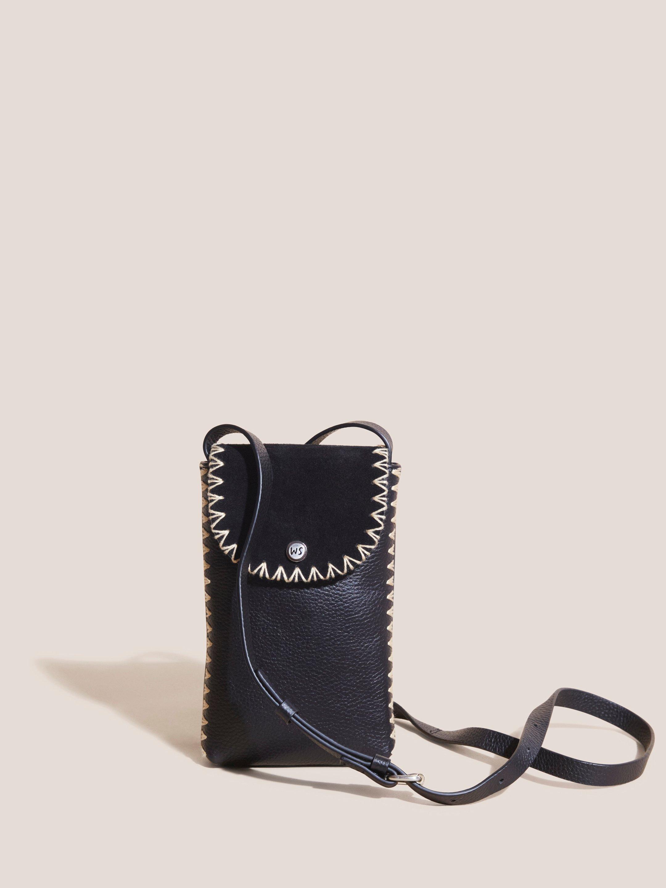 Craft Leather Phone Bag in PURE BLK - MODEL FRONT