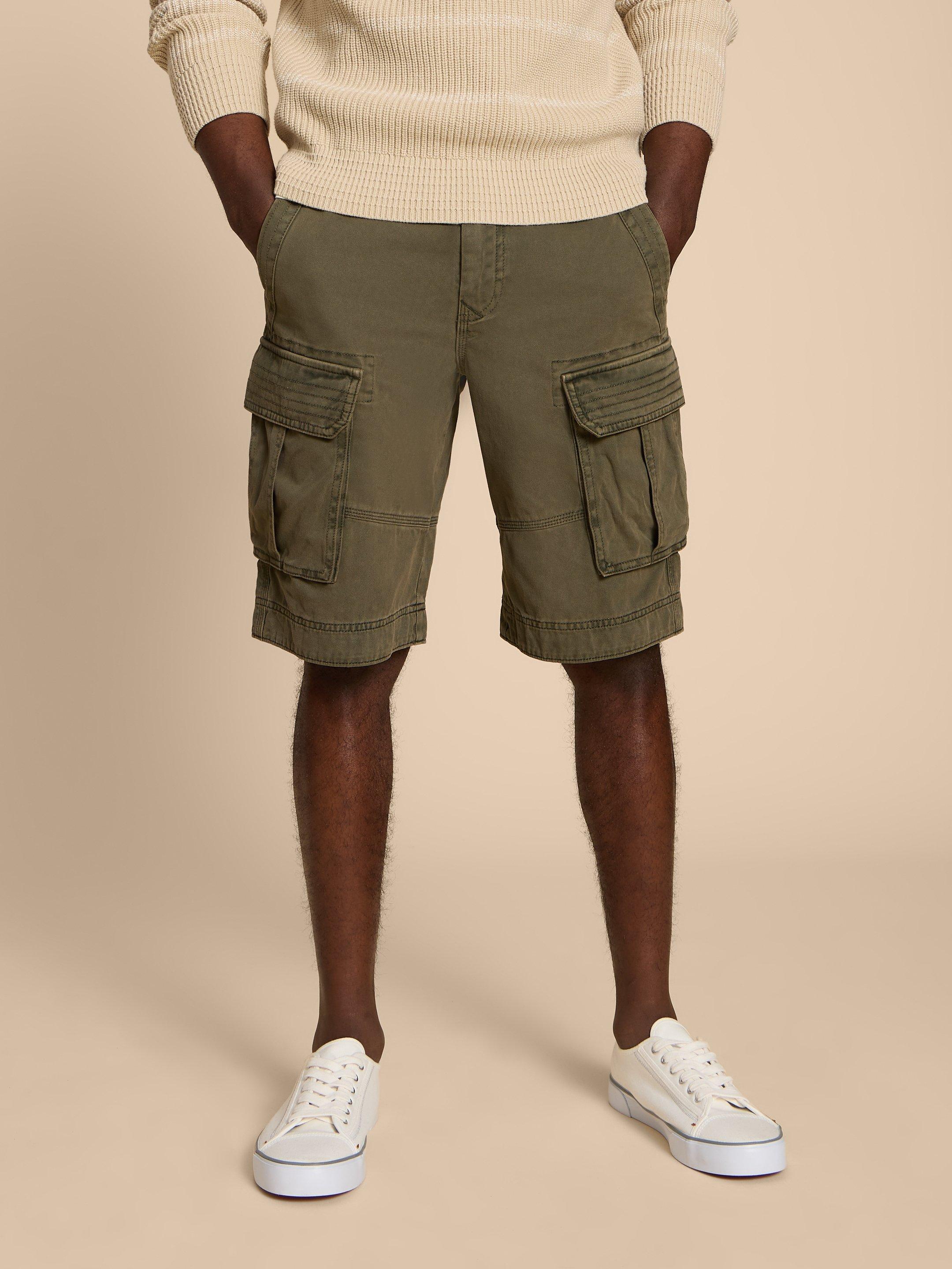 Halsall Organic Cargo Short in KHAKI GRN - MODEL DETAIL