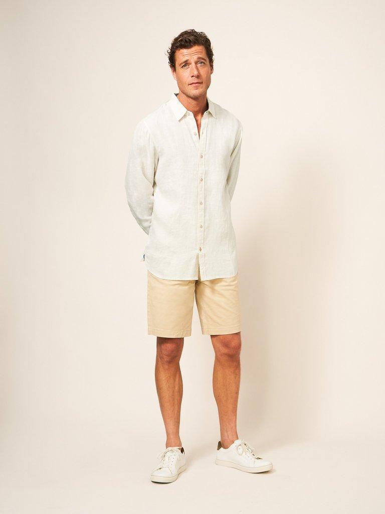 Pembroke LS Linen Shirt in LGT NAT - MODEL FRONT