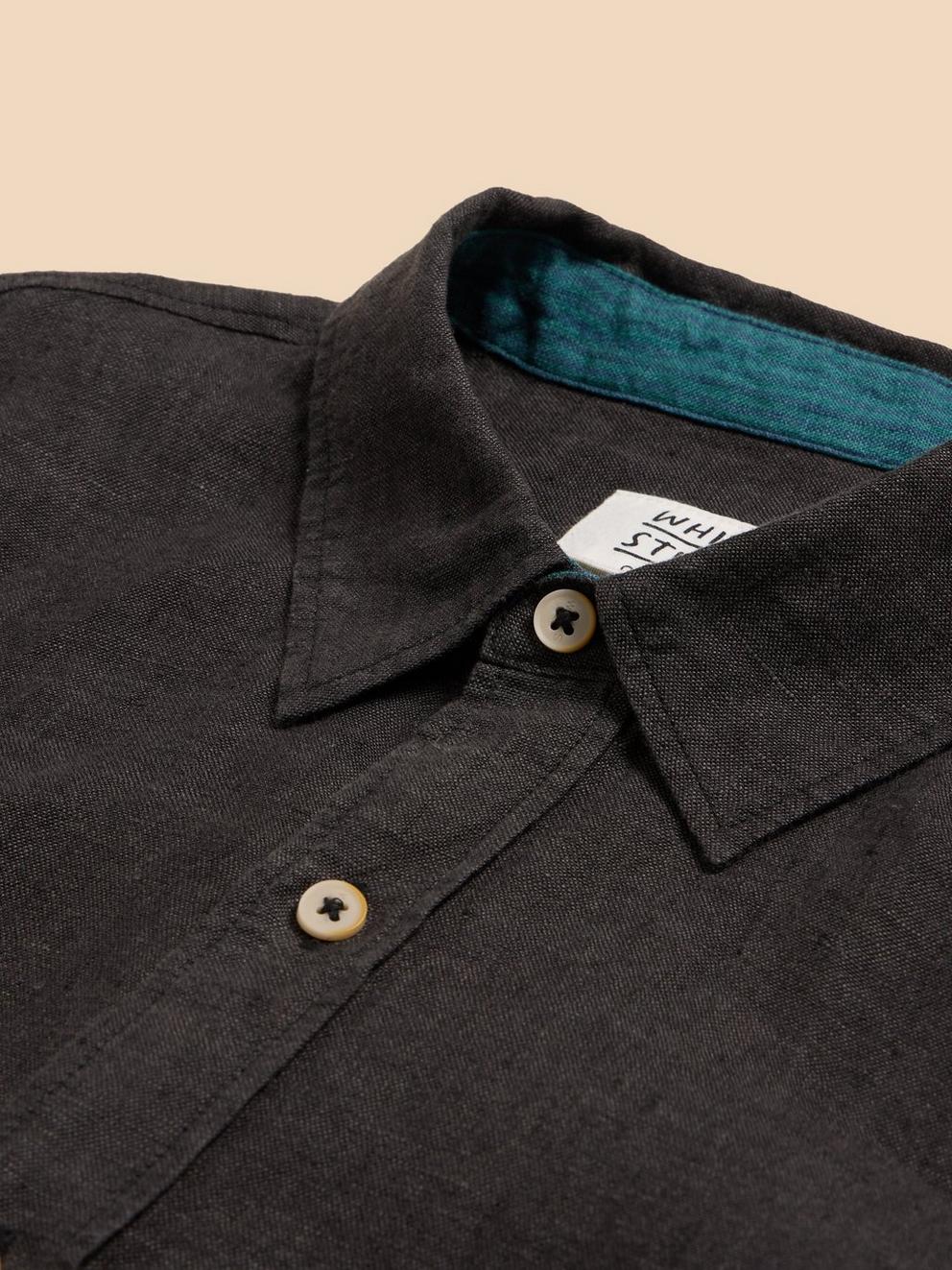 Pembroke LS Linen Shirt in PURE BLK - FLAT DETAIL