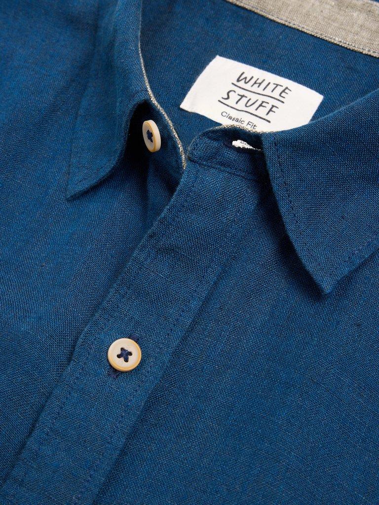 Pembroke SS Linen Shirt in DARK NAVY - FLAT DETAIL