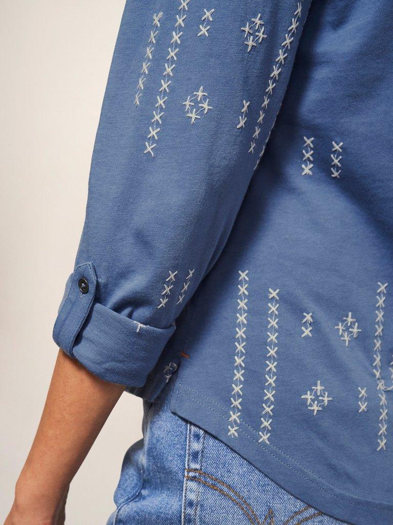 ANNIE EMBROIDERED JERSEY SHIRT in BLUE MLT - MODEL DETAIL