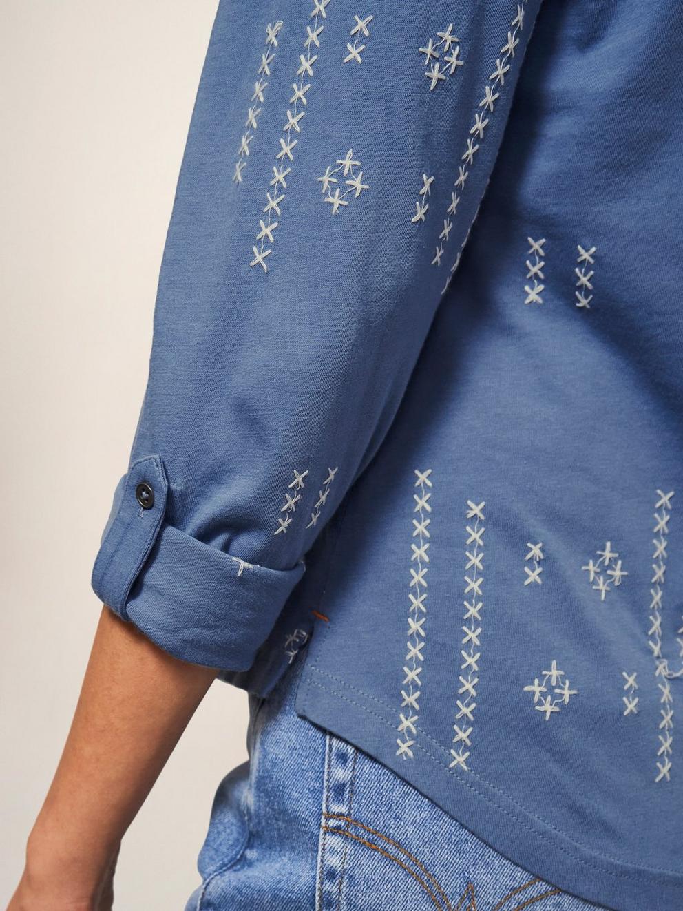 ANNIE EMBROIDERED JERSEY SHIRT in BLUE MLT - MODEL DETAIL