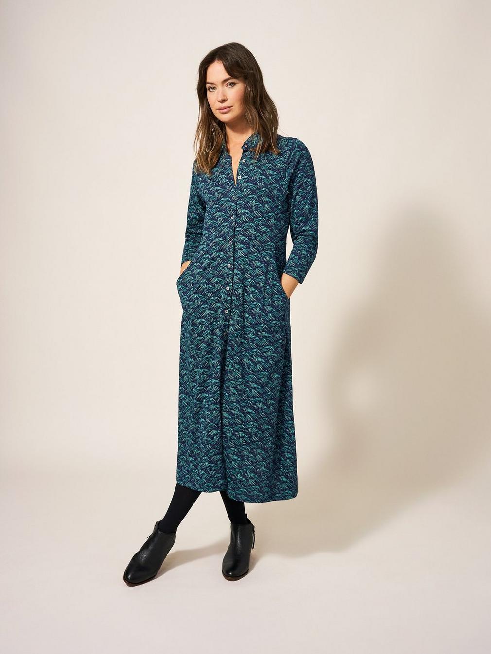 Rua Jersey Midi Dress in NAVY PR - MODEL FRONT