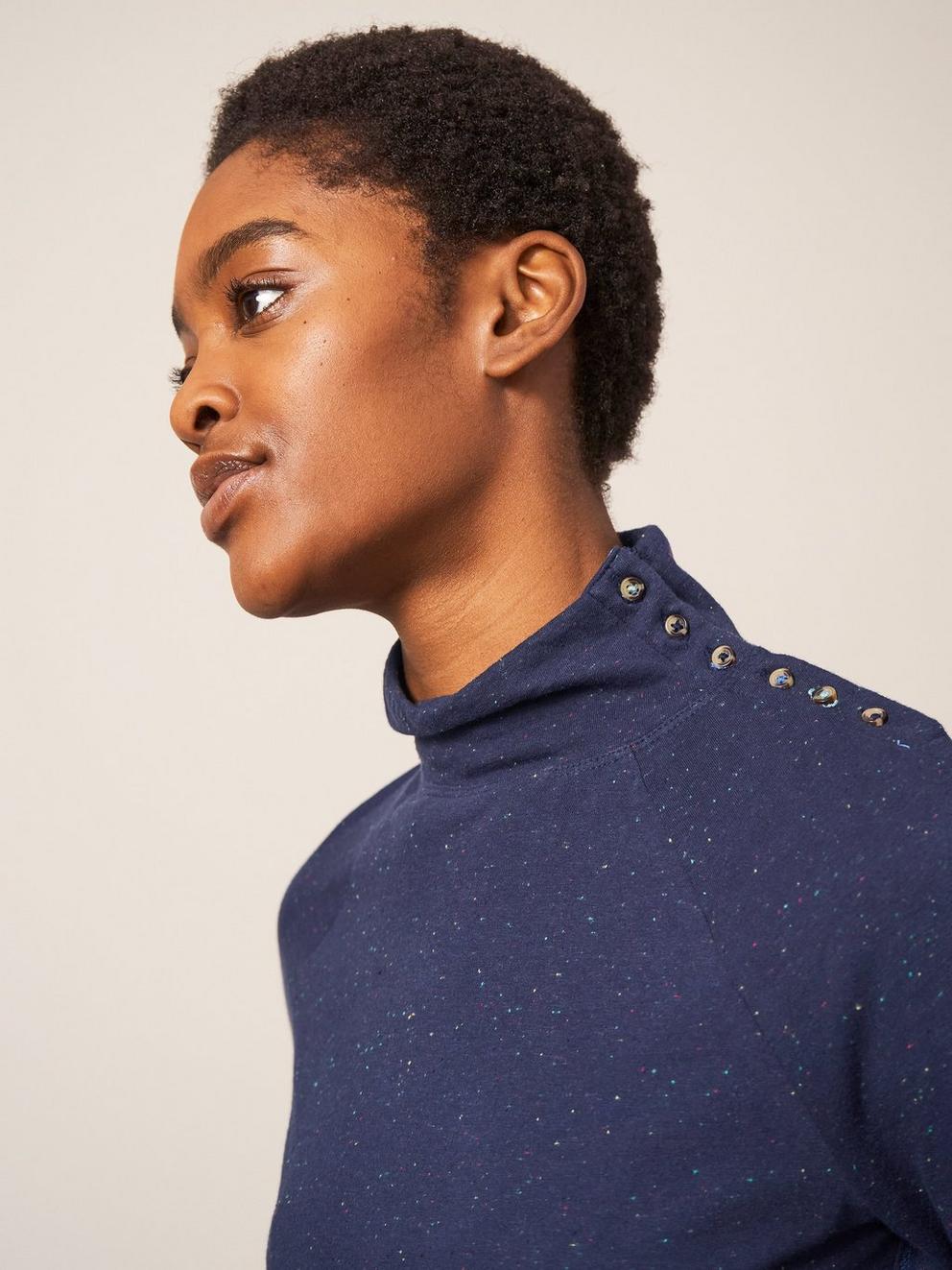 Birdie Button Tee in DARK NAVY - MODEL DETAIL