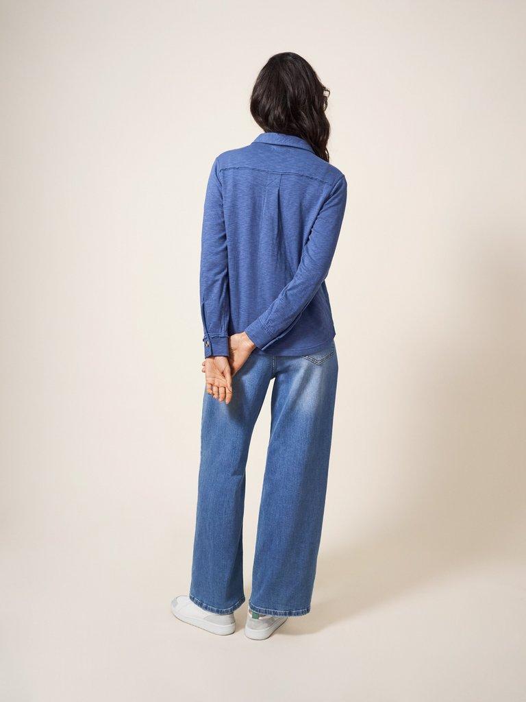 DOUBLE CLOTH JERSEY SHIRT in MID BLUE - MODEL BACK