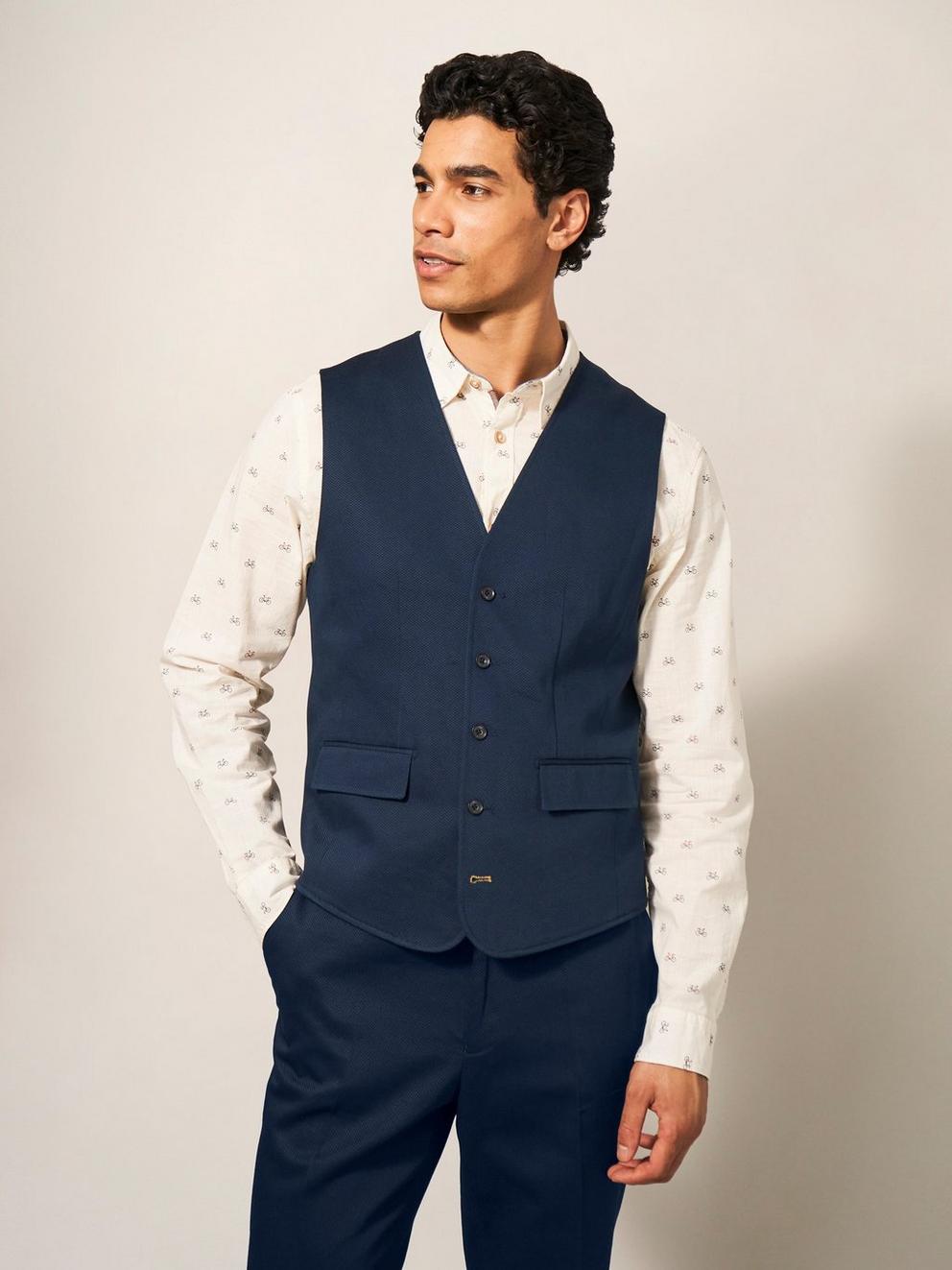 York Waistcoat in DARK NAVY - MODEL DETAIL