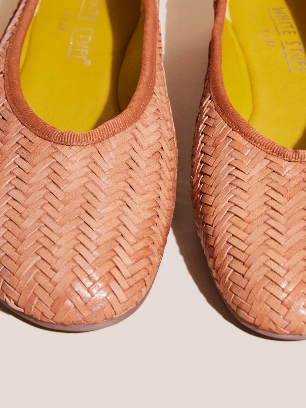 Woven Leather Ballet Pump in MID TAN - FLAT BACK