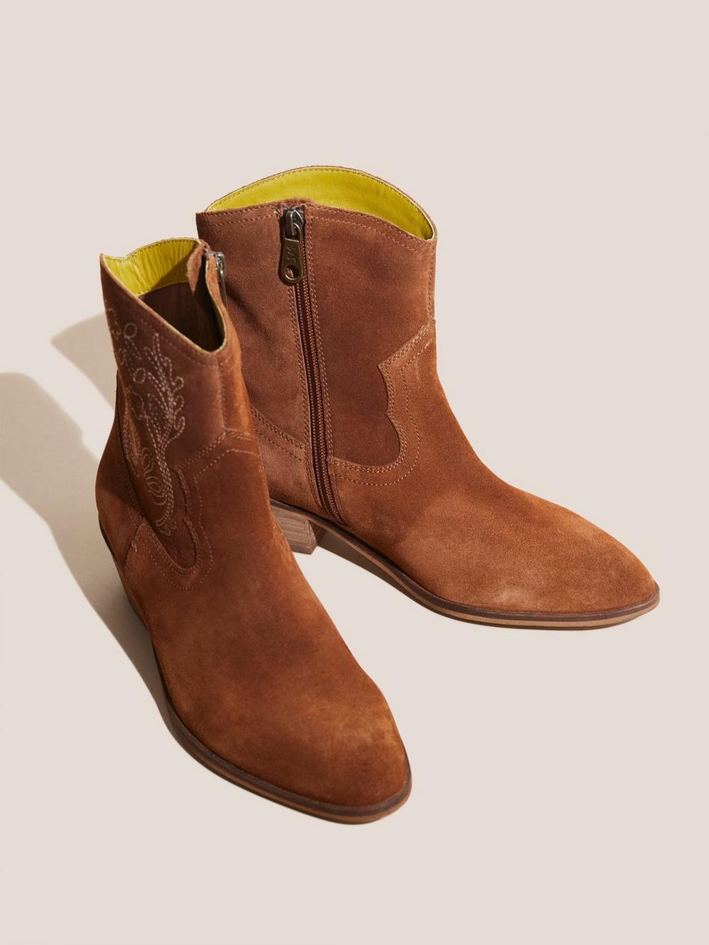 Embroidered Western Boot in MID TAN - FLAT FRONT