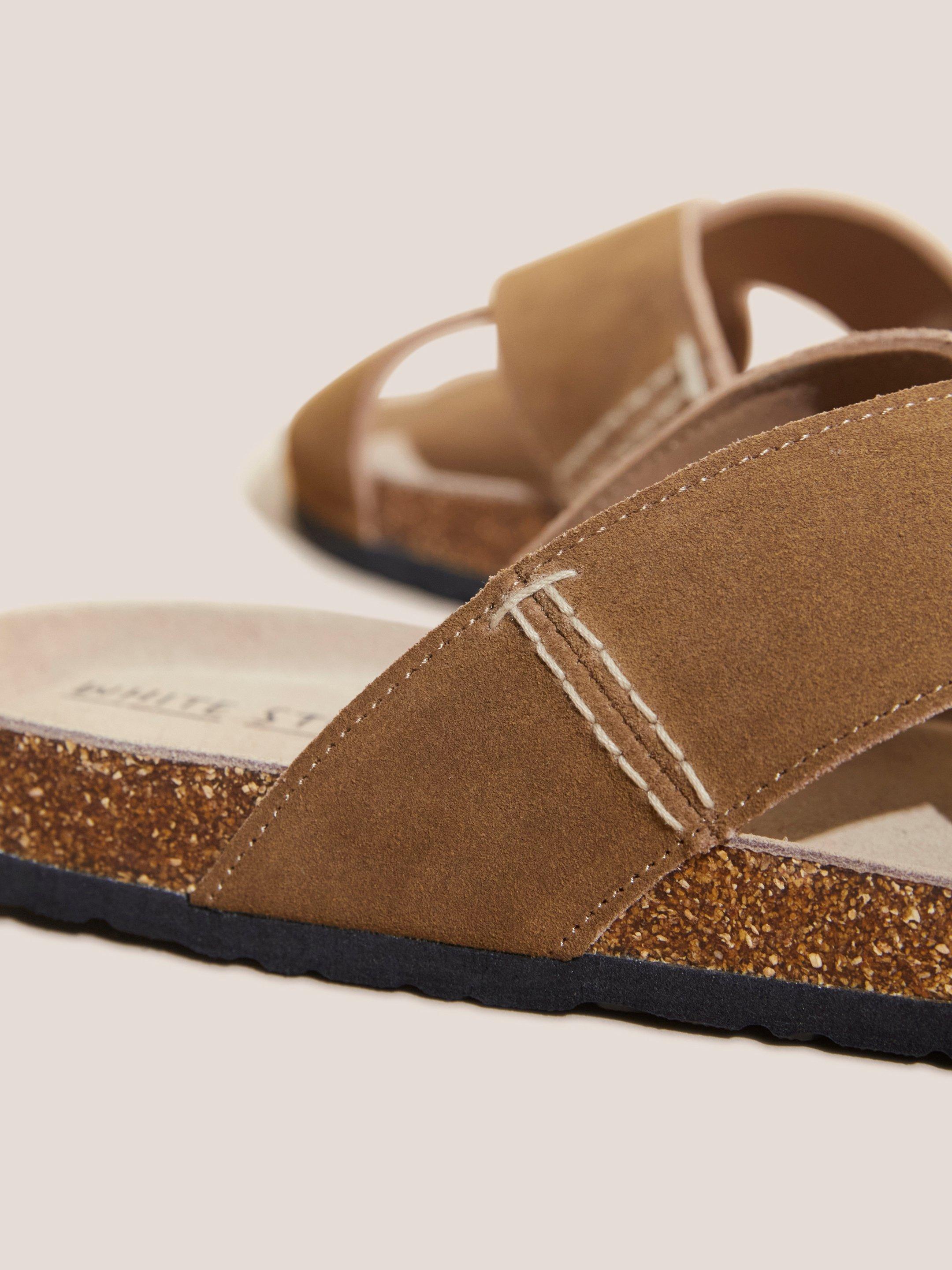 Crossover Footbed Sandal in MID TAN - FLAT DETAIL